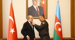 Milli Savunma Bakan Yardımcısı Şuay Alpay’a ikinci kez Azerbaycan Devlet Madalyası verildi.