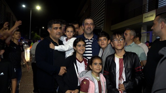 Şampiyonluk kutlamalarına katılan Işıkver:  Elazığspor’umuza Süper Lig yakışır