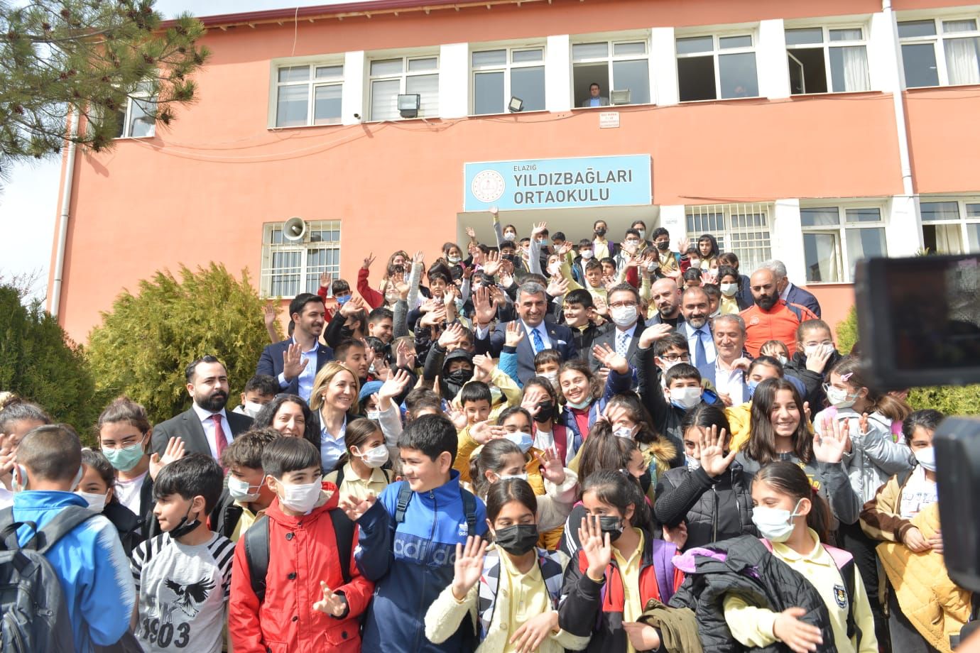 ANKARA BÜYÜKŞEHİR BELEDİYESİ’NİN ELAZIĞ’DA YAPTIRACAĞI OKUL İÇİN PROTOKOL İMZALANDI.