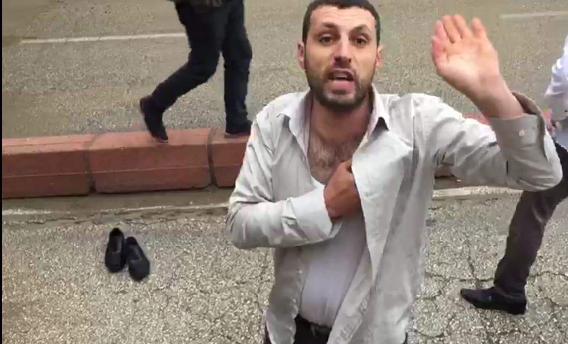 ANİ YAĞIŞLAR ALT GEÇİTLERİ SULAR ALTINDA BIRAKTI, ARAÇLAR SUYA GÖMÜLDÜ