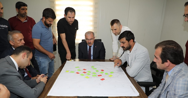 VALİ TORAMAN MAHALLELERDE KENTSEL DÖNÜŞÜM ALANLARINI ZİYARET ETTİ