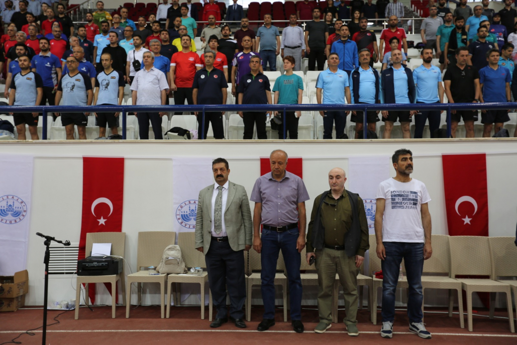 Elazığ Belediyesi’nin Organize Ettiği Kurum ve Kuruluşlar Arası Masa Tenisi Türkiye Şampiyonası Başladı