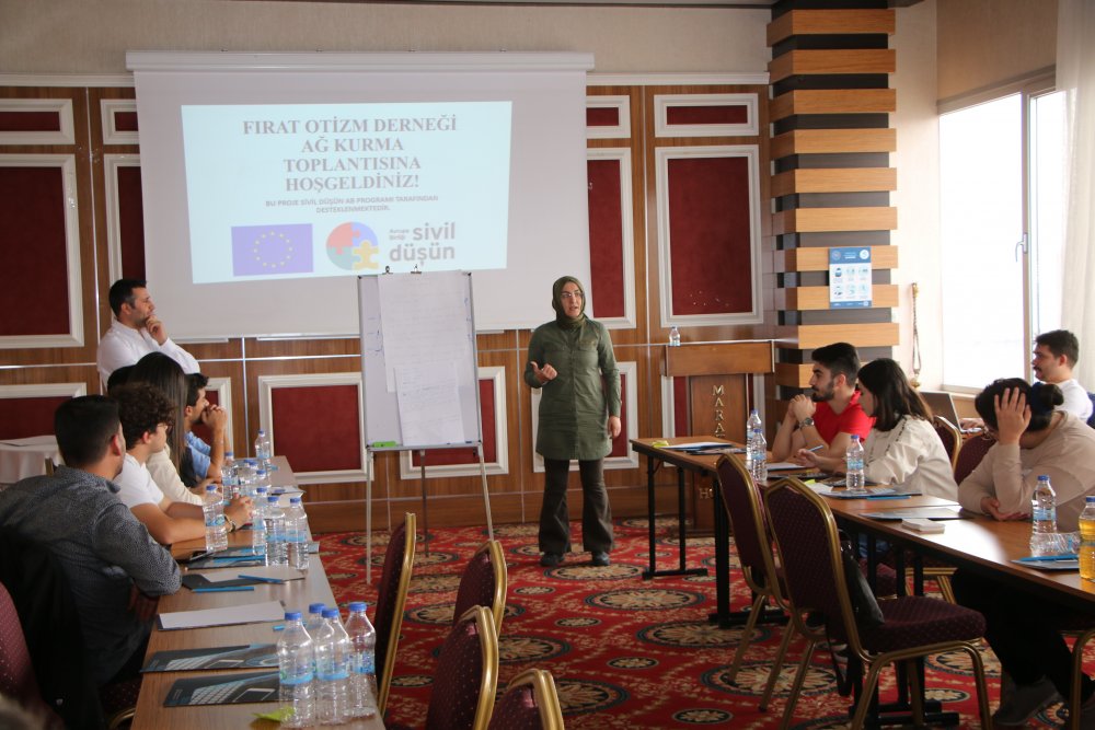 ‘Elazığ Otizmli Bireyler Hakları Ağı’ projesi tanıtıldı.