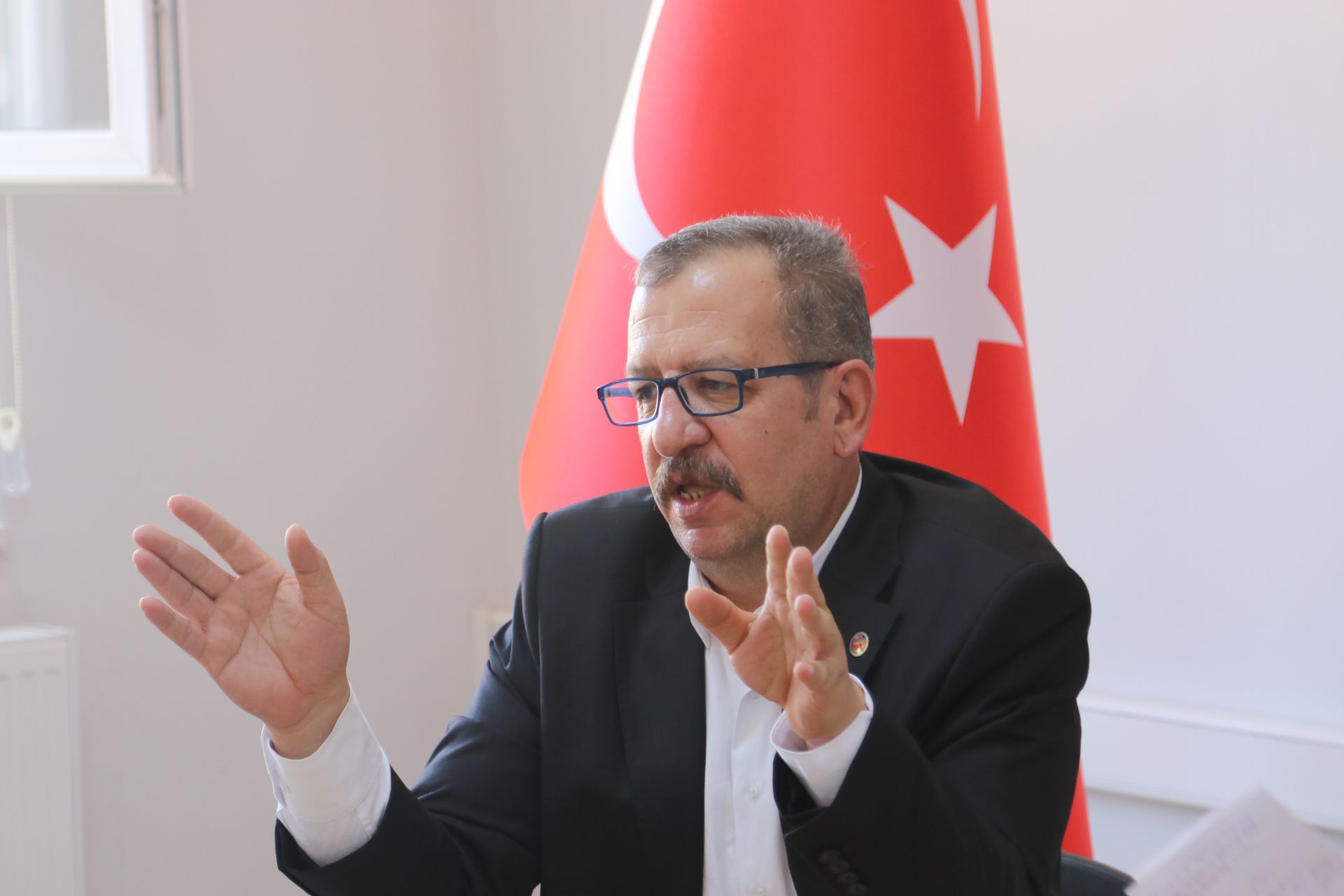 BASK ELAZIĞ TEMSİLCİSİ GÜLMEZ: ENFLASYON ALTINDA EZİLEN MEMURA EK ZAM ŞARTTIR!