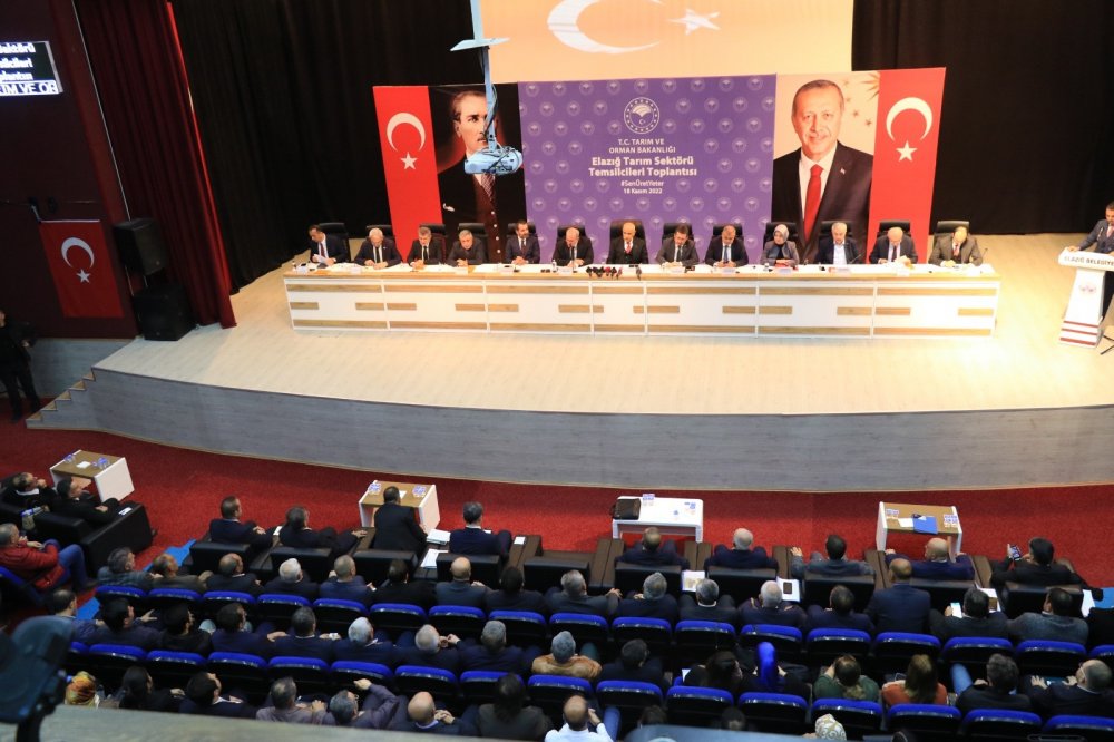 BAKAN VAHİT KİRİŞÇİ TARIMSAL SEKTÖR TEMSİLCİLERİ İLE BİRARAYA GELDİ