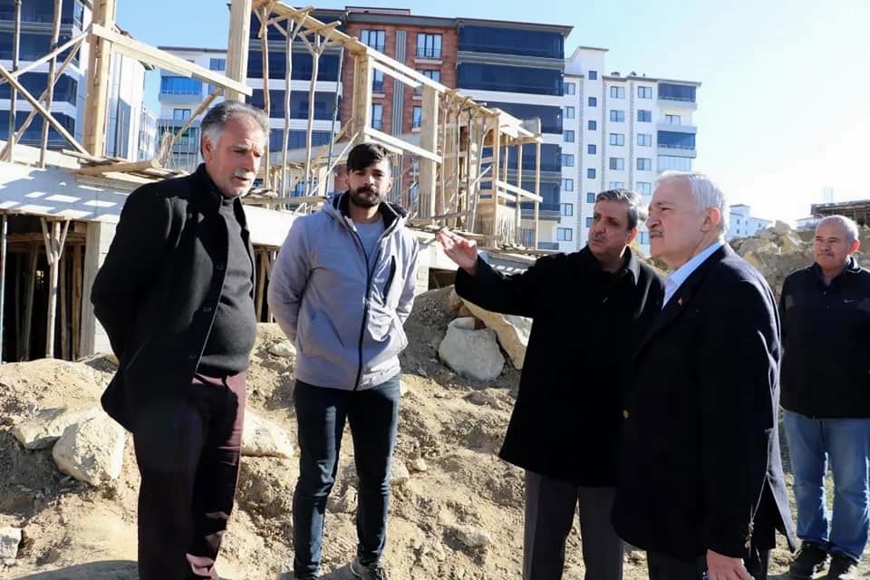 MİLLETVEKİLİ DEMİRBAĞ, YETKİLİLERDEN BİLGİ ALDI CAMİ VE KUR’AN KURSU, TOPLAM 2 BİN KİŞİ KAPASİTELİ OLACAK