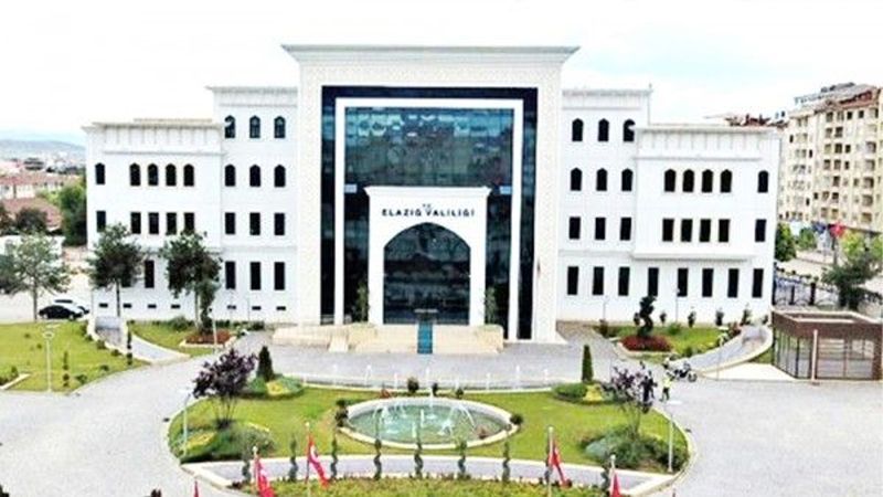 ELAZIĞ VALİLİĞİ’NDEN AÇIKLAMA: OKULLAR 20 ŞUBAT’TA AÇILACAK,1 MART’A KADAR DEVAM ZORUNLULUĞU YOK