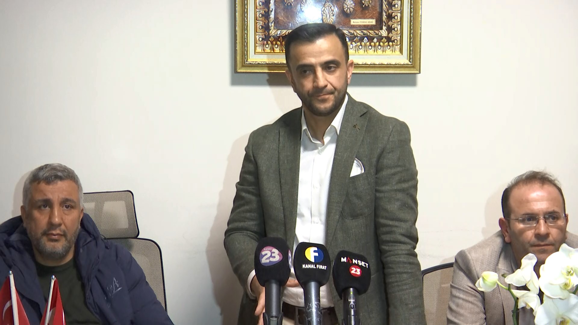 AK PARTİ MİLLETVEKİLİ ADAY ADAYI KARACADAĞ, GENÇLERLE BİR ARAYA GELDİ