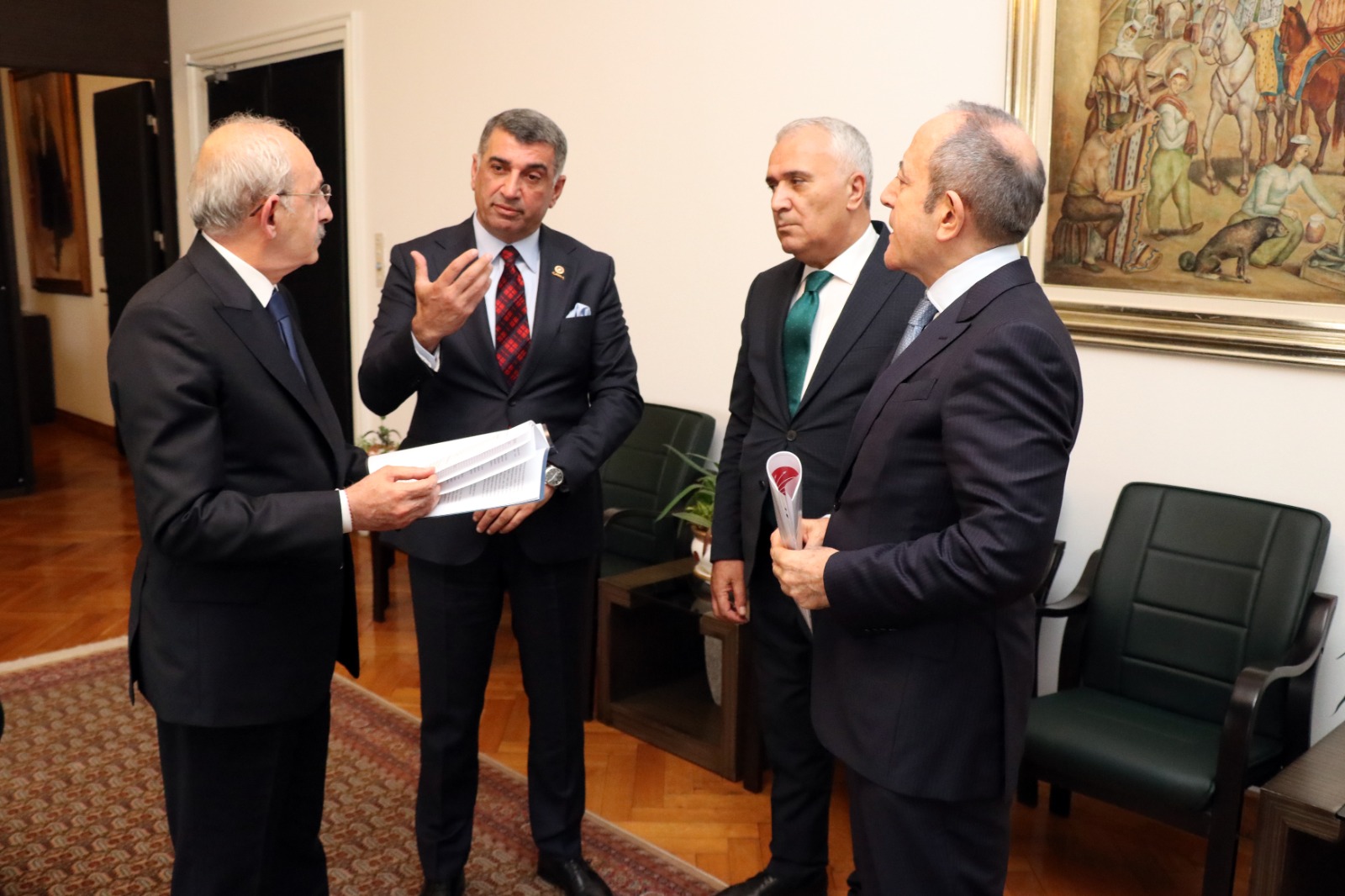 ÖNEMLİ RAPOR KILIÇDAROĞLU’NA SUNULDU