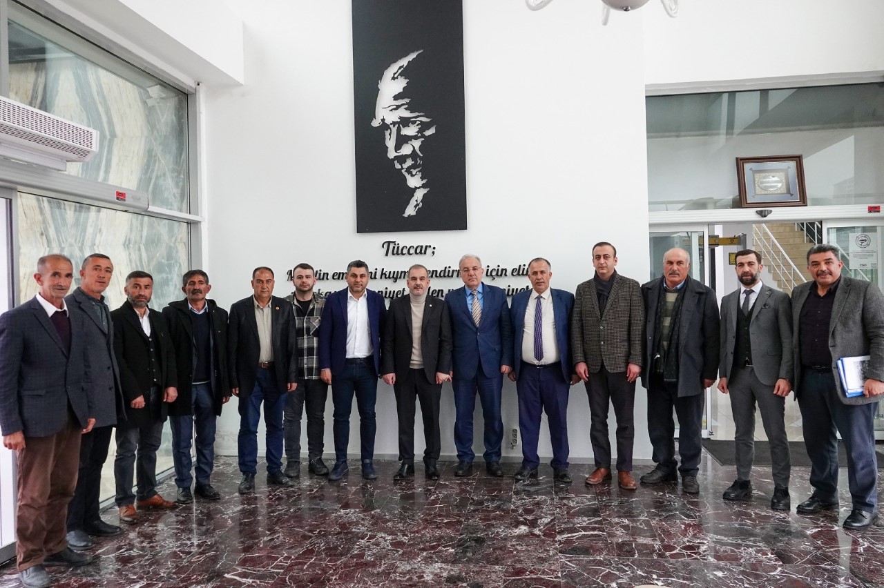 Baskil’in Kanaat Önderlerinden “Kayısı Pazarı Elazığ’da Kurulsun” Talebi