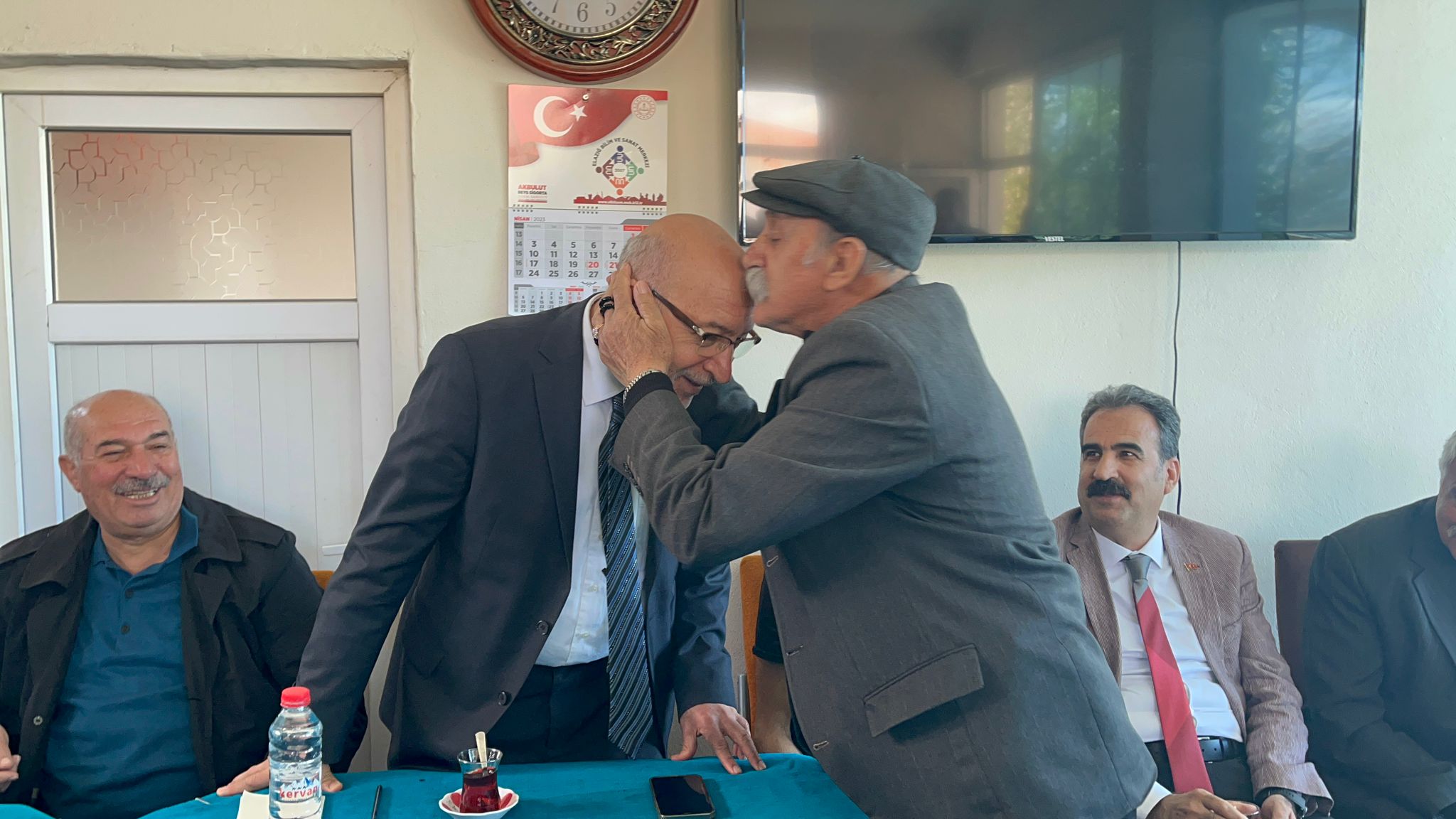 GEZİN VE BERMAZ BÖLGELERİNDEN SÖNMEZ’E BÜYÜK DESTEK,” İYİ PARTİ İKİ VEKİLE YÜRÜYOR”