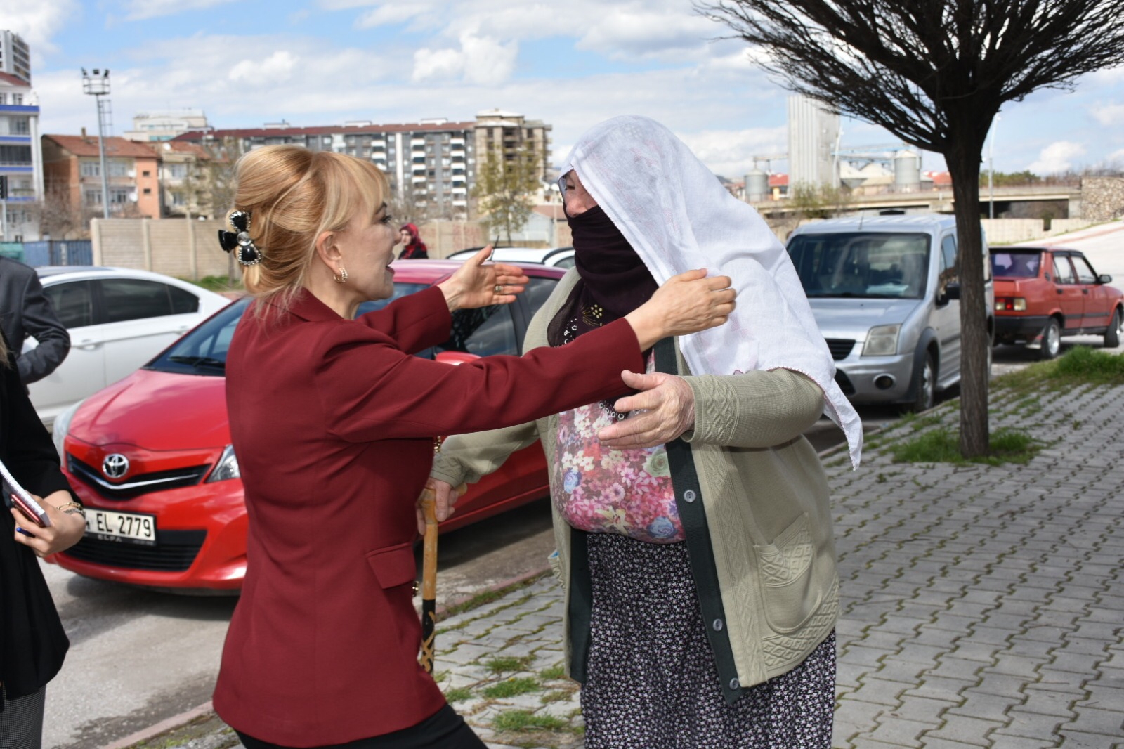 VATANDAŞLARDAN PROF. DR. AÇIK’A “CENNETE KADAR YOLUN AÇIK OLSUN”