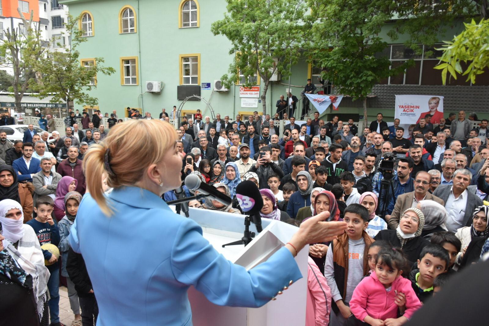 PROF. DR. YASEMİN AÇIK’A İLGİ HER GEÇEN GÜN ARTIYOR