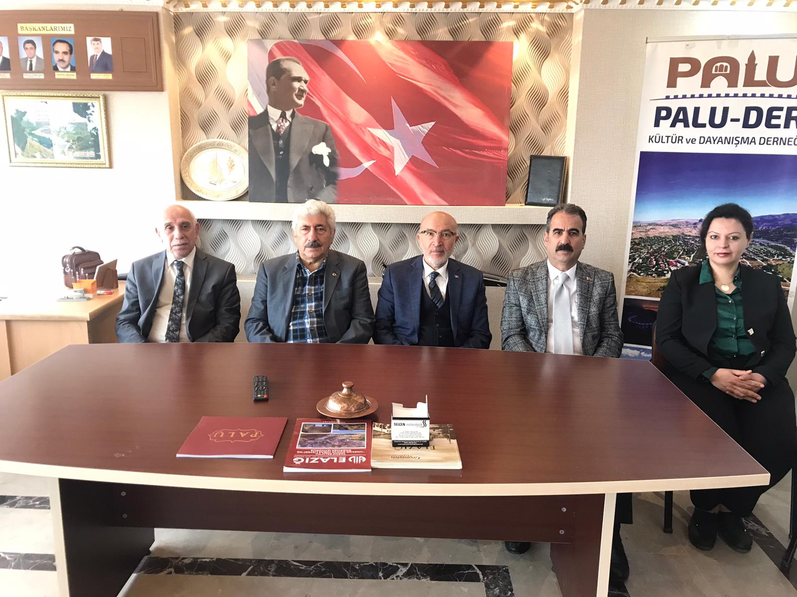 İYİ PARTİ ADAYI AV. İRFAN SÖNMEZ VE İL TEŞKİLATI PALU KÜLTÜR VE DAYANIŞMA DERNEĞİ’Nİ ZİYARET ETTİ.