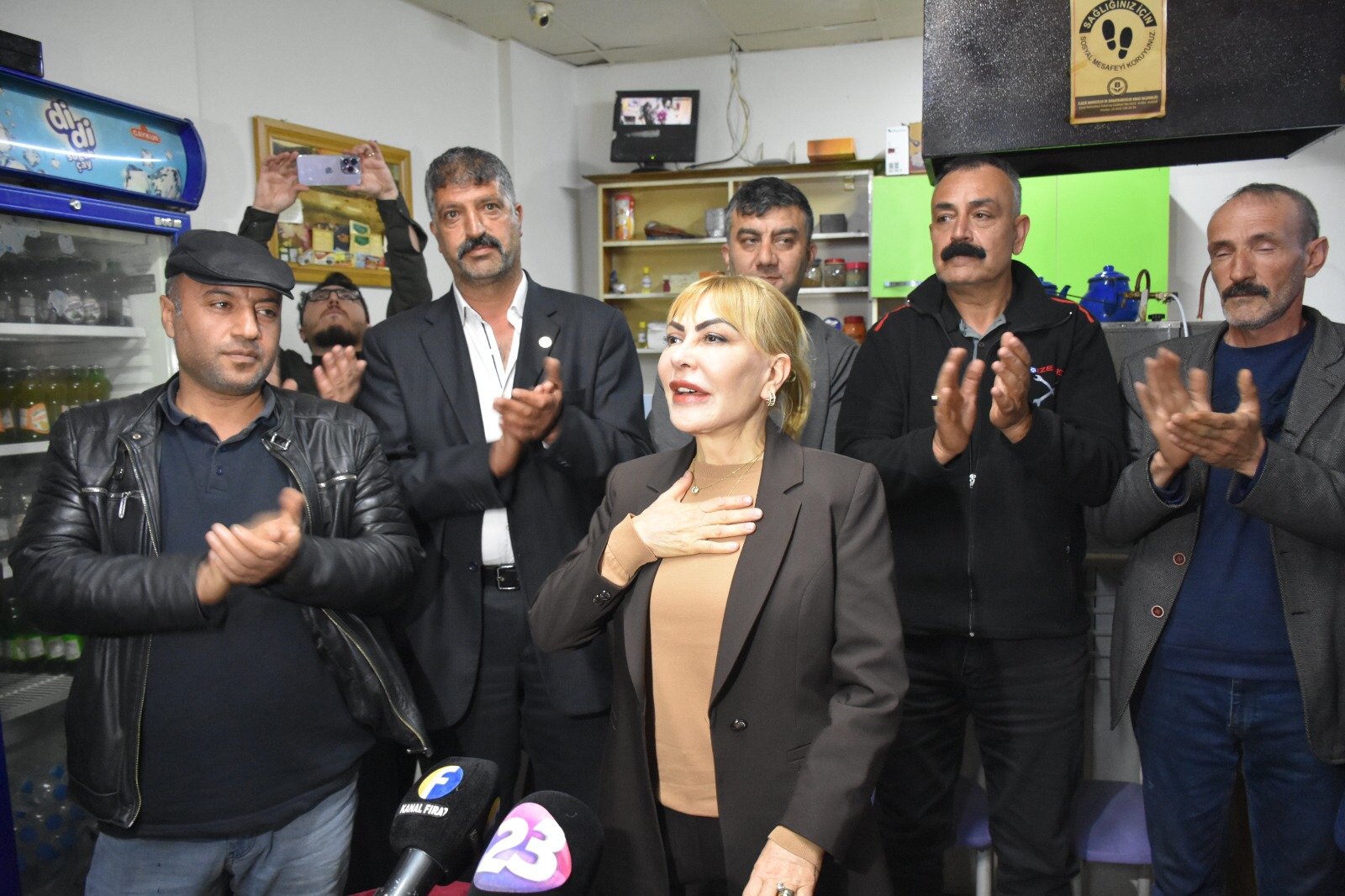 BAĞIMSIZ ADAY PROF. DR. YASEMİN AÇIK, BAYRAM ZİYARETLERİNE DEVAM ETTİ