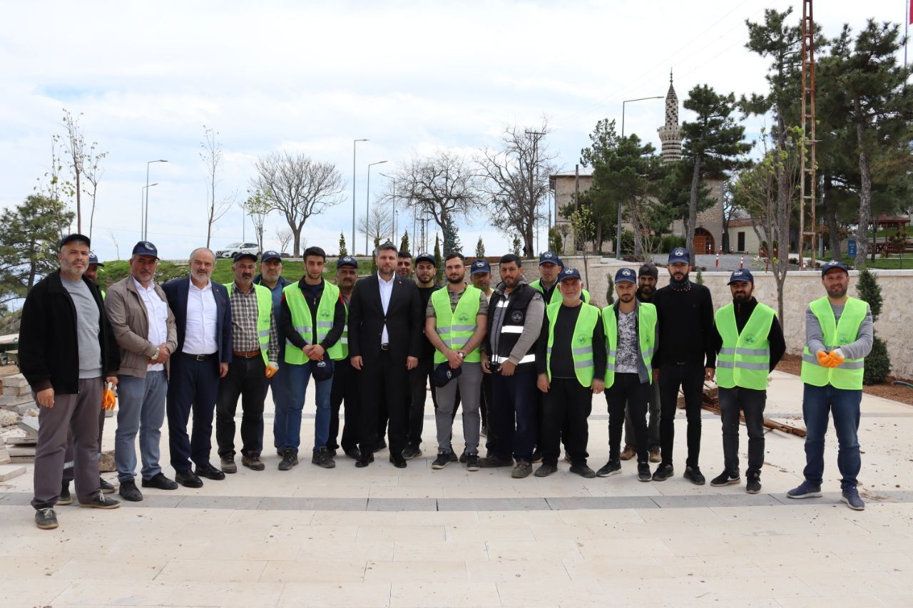 MİLLETVEKİLİ ADAYI NAZIRLI KADINLARA SESLENDİ: “ZAFERİMİZİN BAŞ AKTÖRÜ, TÜRKİYE YÜZYILI’NIN MİMARI KADINLARIMIZ OLACAKTIR”