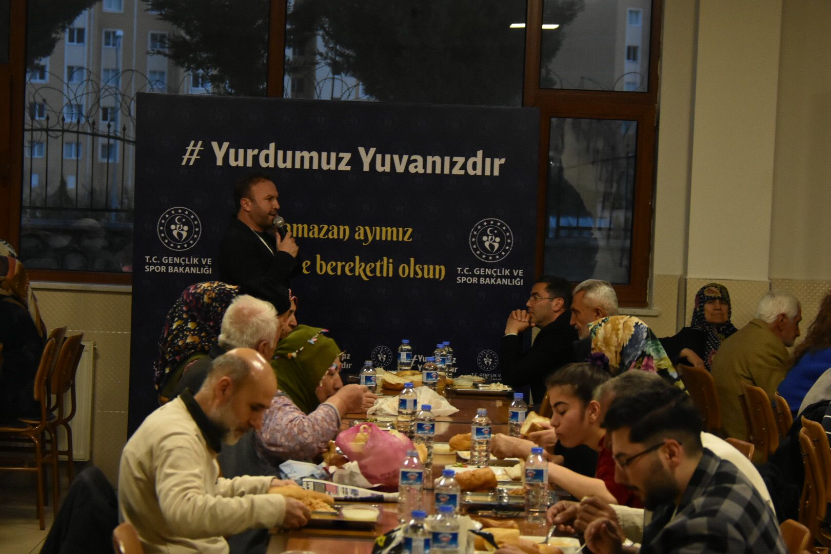 GSİM YURTLARINDA KADİR GECESİ ELLER SEMAYA AÇILDI