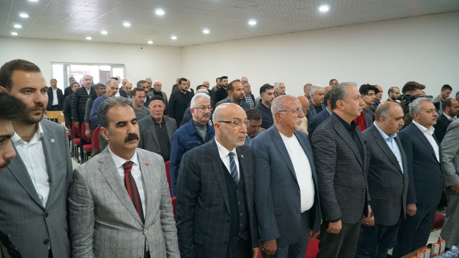 SANAYİ ESNAFIYLA BİR ARAYA GELEN SÖNMEZ; “SANAYİ ESNAFININ SORUNLARI BİZİMLE ÇÖZÜLECEK”