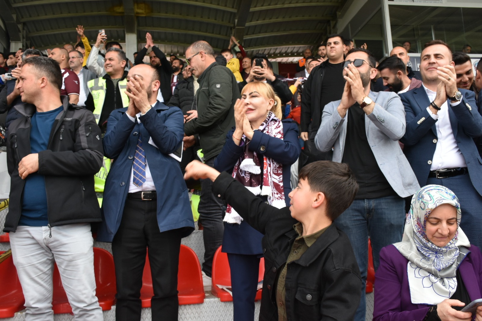 ELAZIĞSPOR TARAFLARLARINDAN PROF. DR. YASEMİN AÇIK’A TEŞEKKÜR AÇIKLAMASI