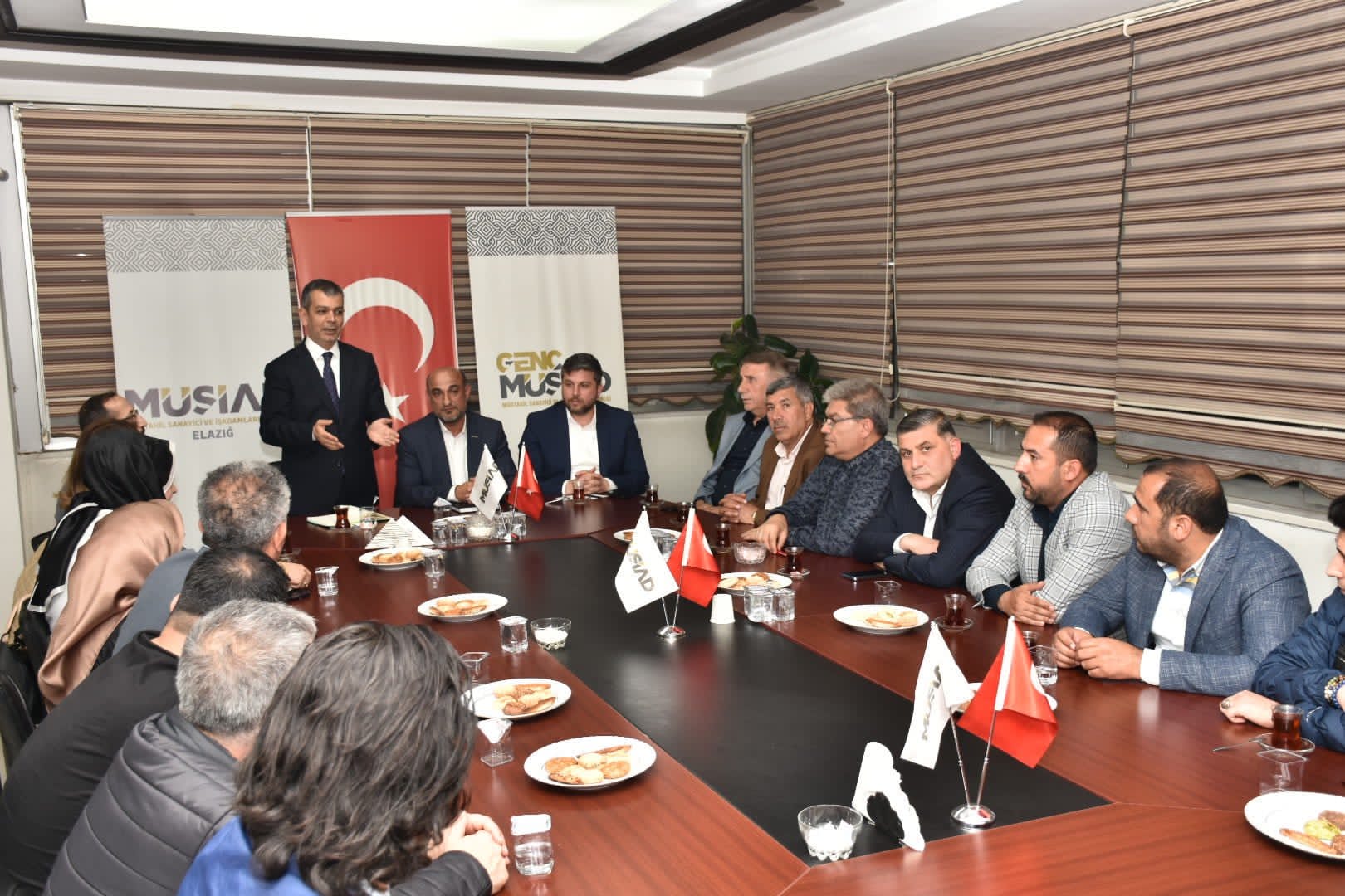 Prof. Dr. Erol Keleş: Altılı Masanın Altında Olanlar Üste Çıktı, Masanın Sahibi Oldu.
