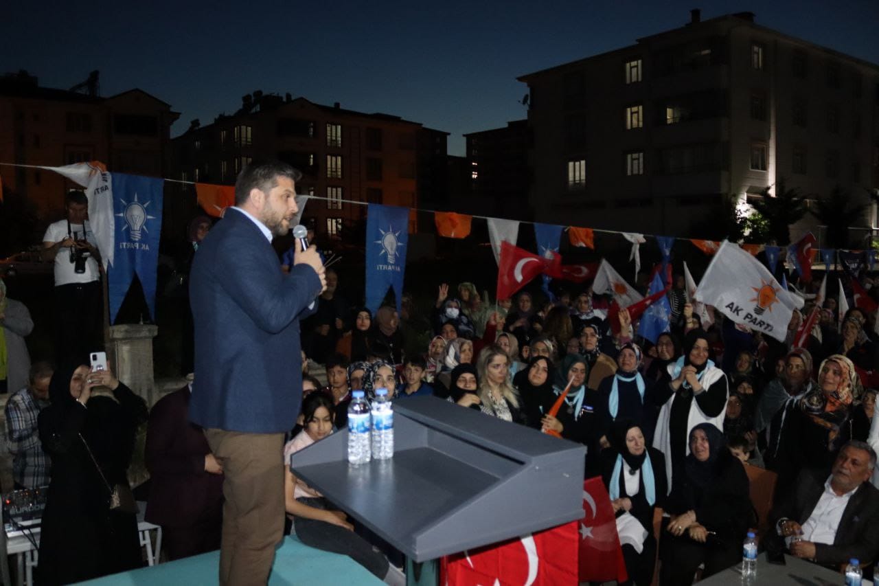 Nazırlı: “Milletimizin asırlardır peşinde koştuğu hayaller AK Parti ile gerçekleşti”