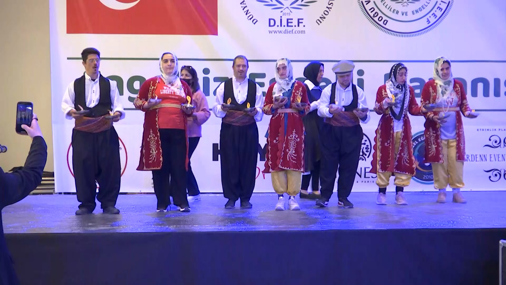 Engelli Bireyler İçin ‘Konuşan eller, konuşan makaslar’ yarışması düzenlendi