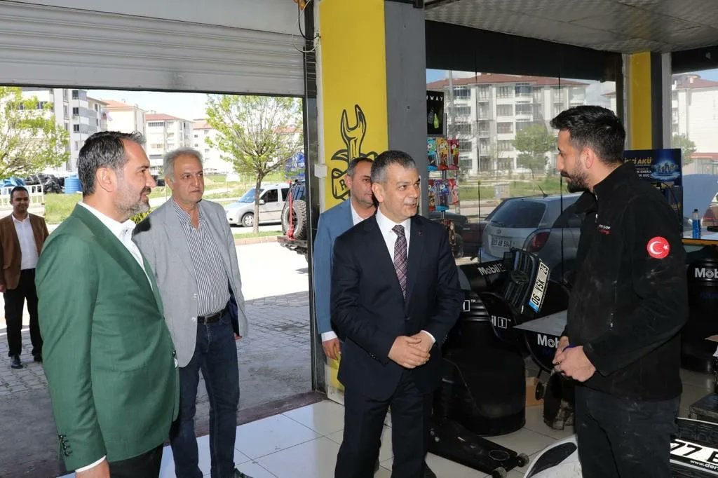 Prof. Dr. Erol Keleş: “Türkiye’nin bekası için Cumhurbaşkanımızın ve AK Parti’nin arkasında durmalıyız”