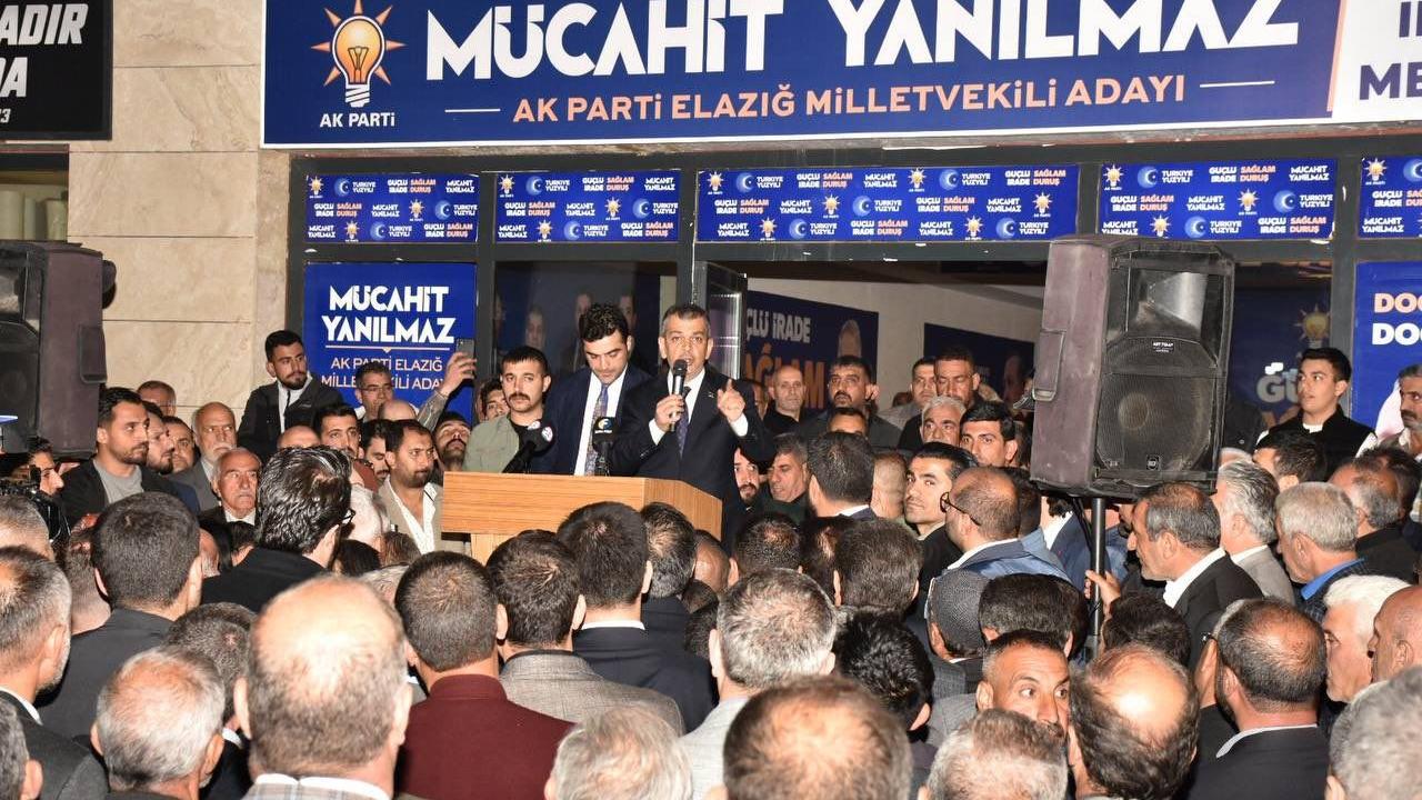 KELEŞ’TEN EROL’A SERT CEVAP: YA OLDUĞUN GİBİ GÖRÜN YA DA GÖRÜNDÜĞÜN GİBİ OL