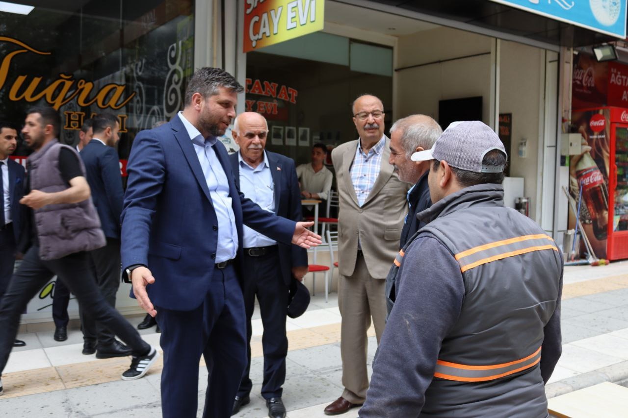 NAZIRLI: “ELAZIĞ, ESER VE HİZMET SİYASETİ ÜZERİNDEN YÜKSELECEK TÜRKİYE YÜZYILINA BÜYÜK DESTEK VERECEK”
