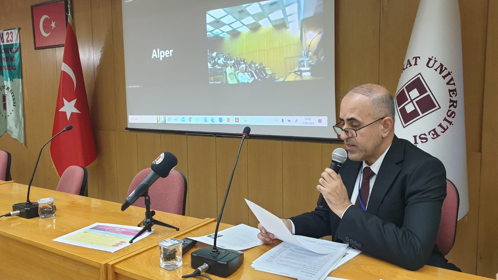 6. ULUSLARARASI FİZİKSEL KİMYA VE FONKSİYONEL MALZEMELER KONFERANSI DÜZENLENDİ
