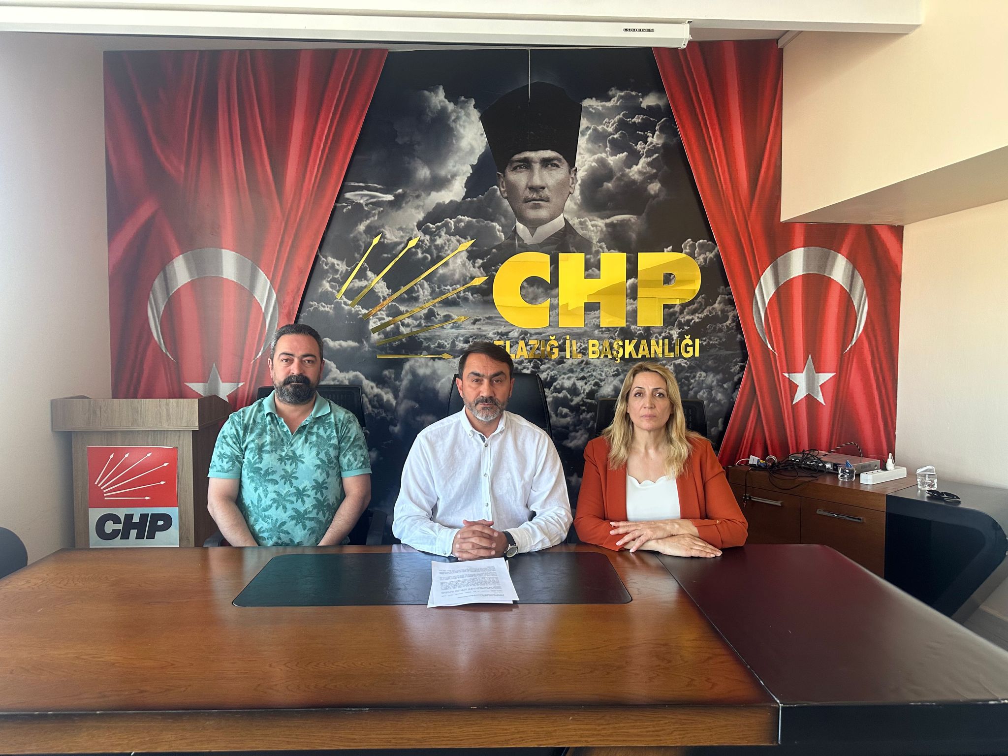 CHP İL BAŞKANI DURAN: HALKIN DERDİ, SARAYIN DERDİ OLMUYOR
