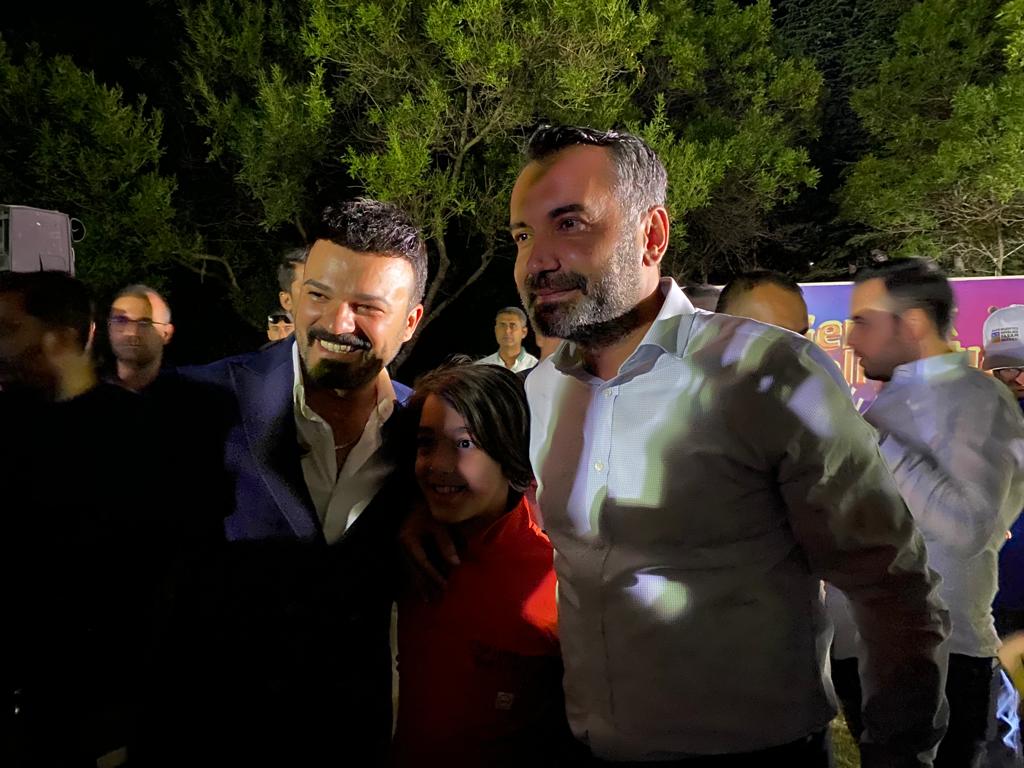 GENÇ BELEDİYE BAŞKANINA GENÇLERDEN YOĞUN İLGİ