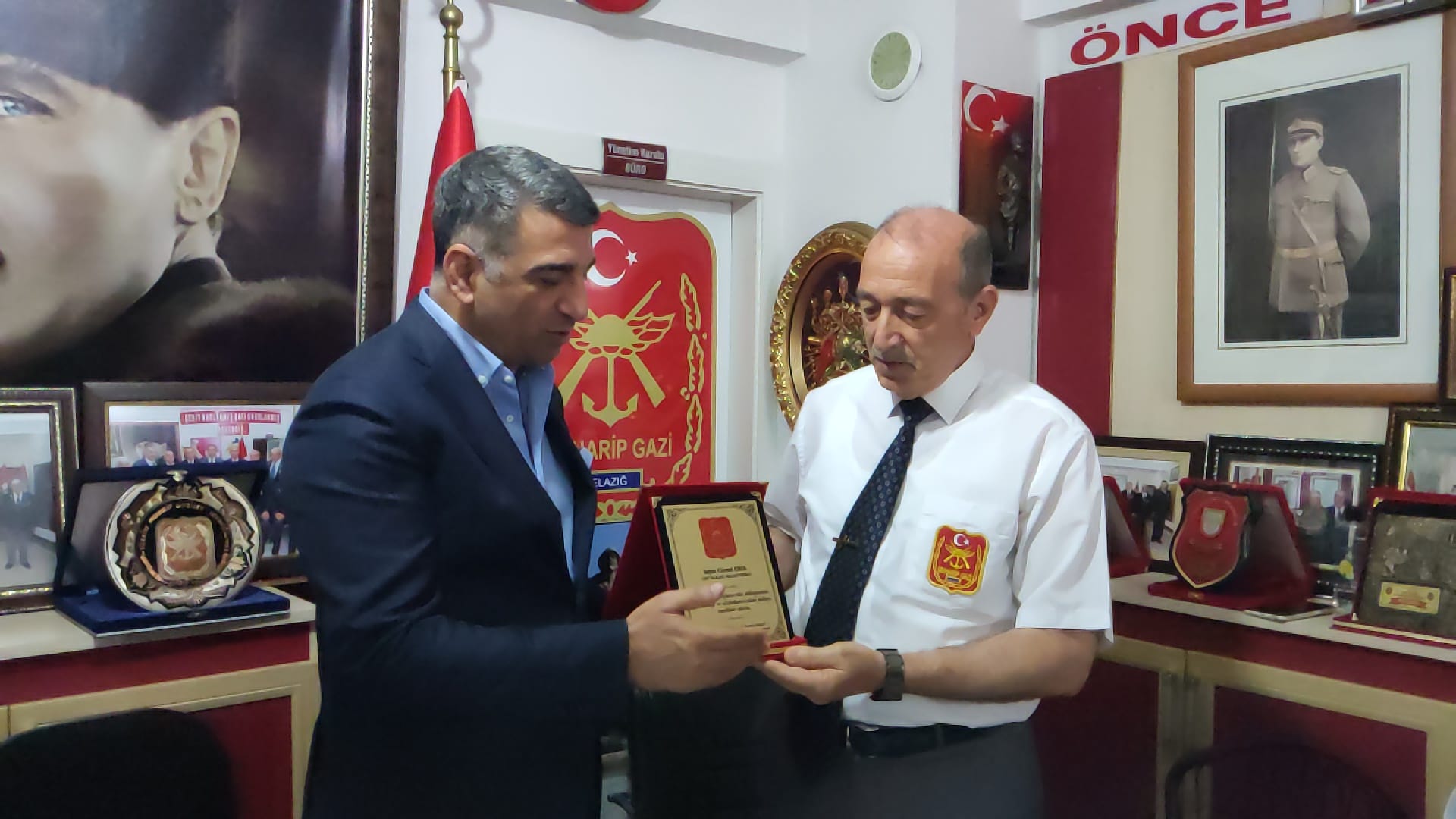 CHP MİLLETVEKİLİ GÜRSEL EROL TÜRKİYE MUHARİP GAZİLER DENEĞİ’Nİ ZİYARET ETTİ