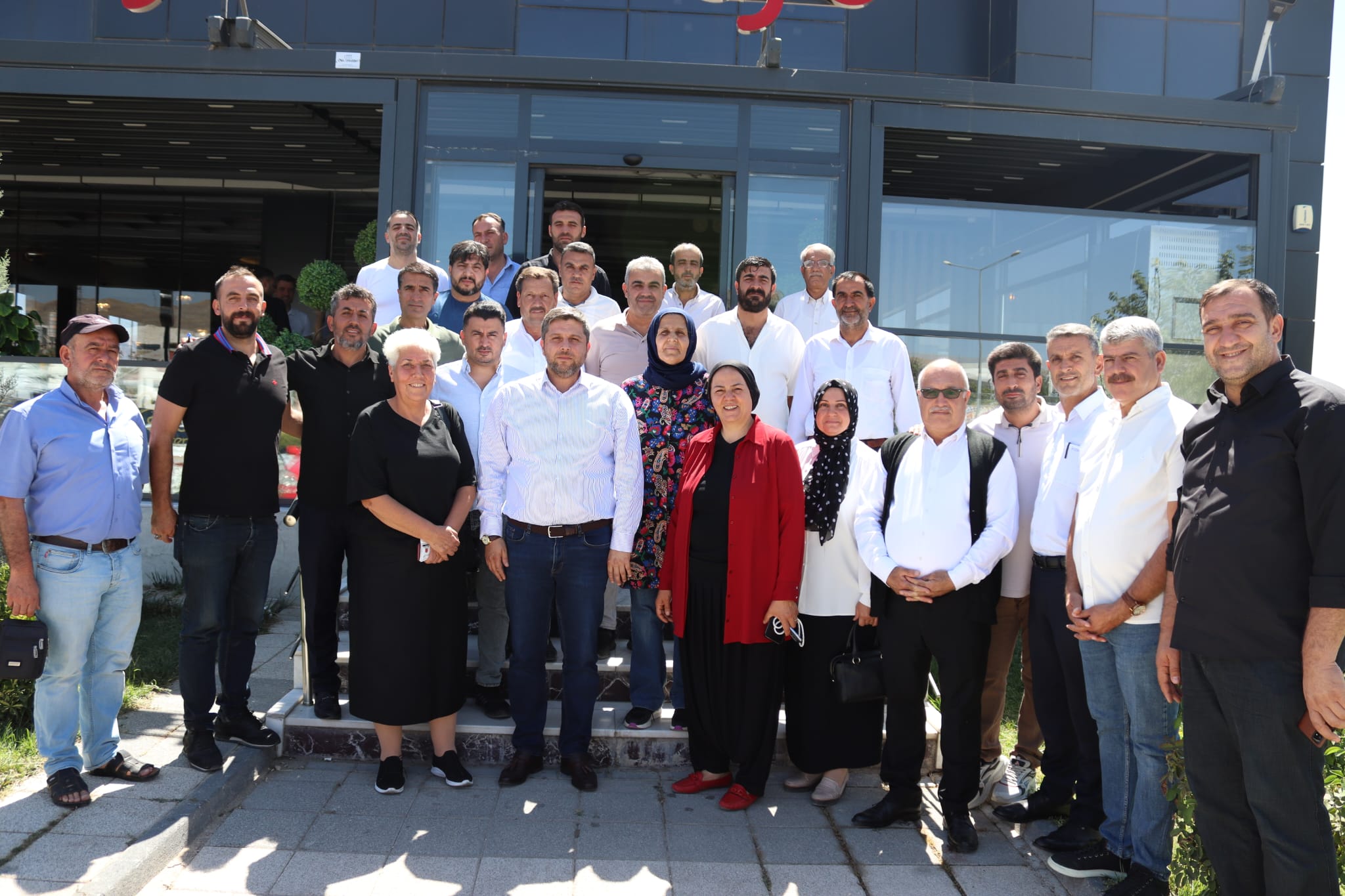MİLLETVEKİLİ NAZIRLI, TÜM ELAZIĞ MUHTARLAR FEDERASYONU İLE BİR ARAYA GELDİ