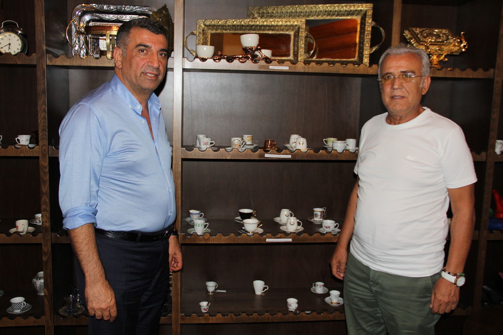 MİLLETVEKİLİ EROL ELAZIĞLILARDAN KAHVE FİNCANI MÜZESİNE DESTEK İSTEDİ