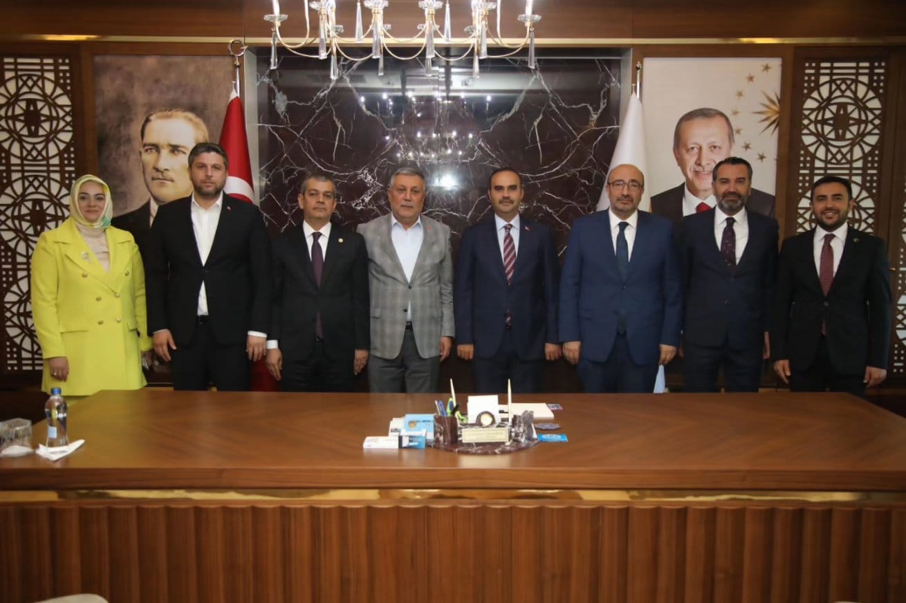 Başkan Yıldırım’dan Bakan Kacır’a Teşekkür