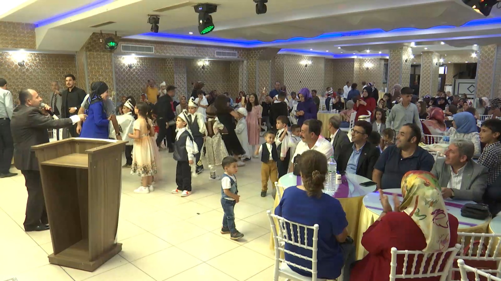 ELAZIĞ’DA SÜNNET ŞÖLENİ DÜZENLENDİ…
