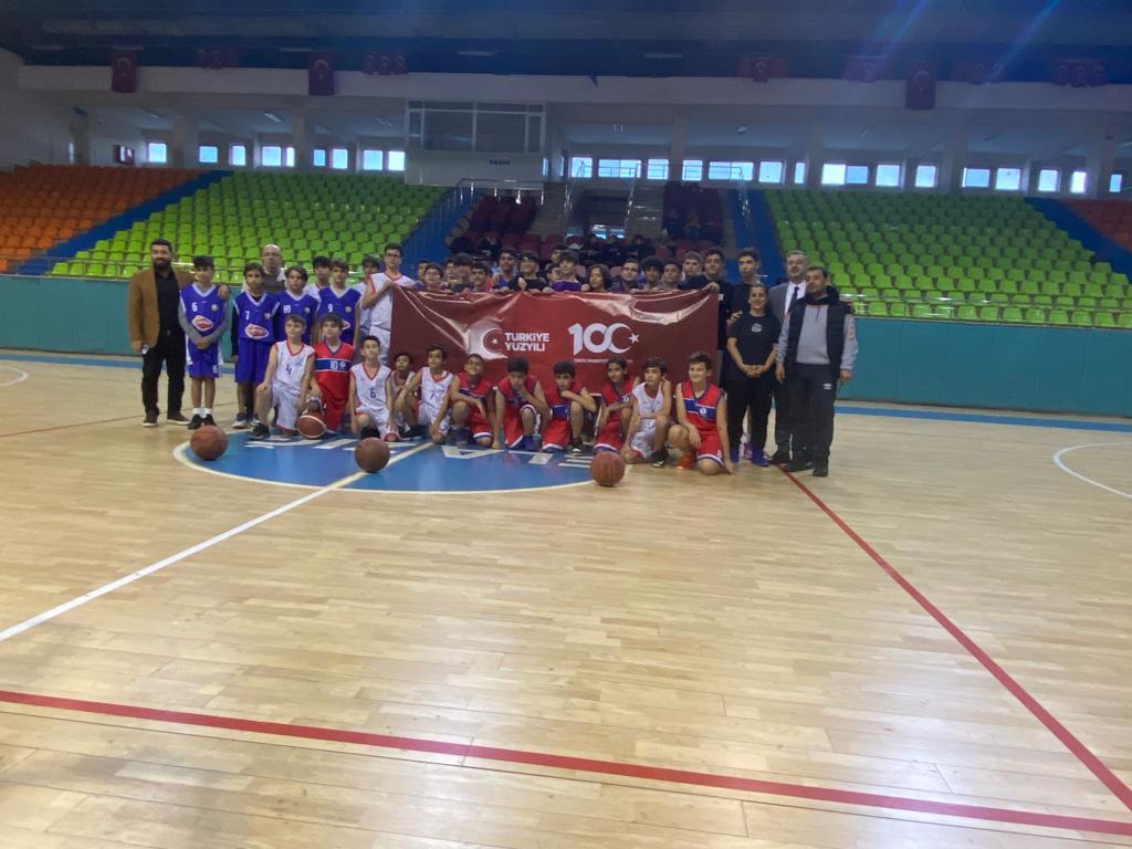 CUMHURİYET KUPASI 3X3 BASKETBOL TURNUVASI TAMAMLANDI