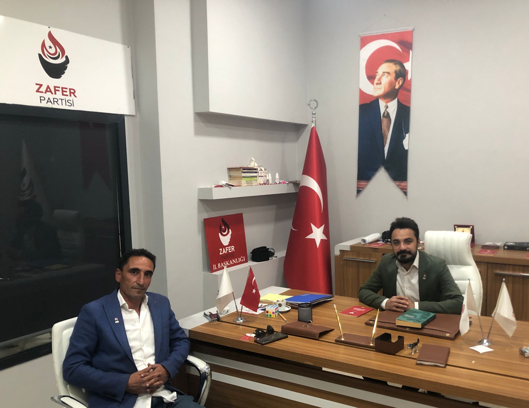 İYİ PARTİ SİVRİCE KURUCU İLÇE  BAŞKANI MUHAMMET ÖZDEMİR VE EKİBİ İSTİFA EDEREK ZAFER PARTİSİNE KATILDI