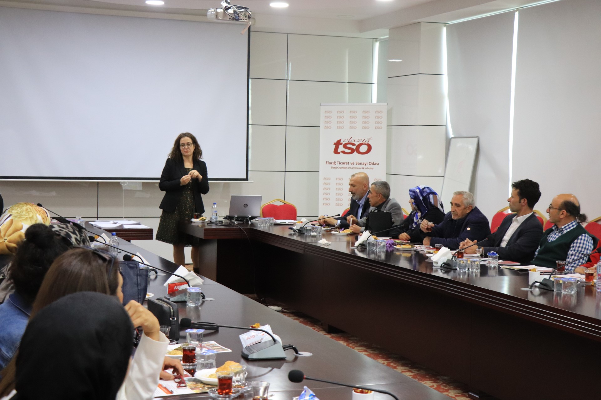 SOSYAL ZİNCİR, ELAZIĞ TSO’DA BULUŞTU