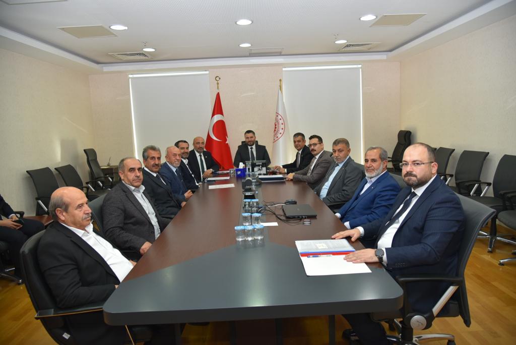 BAŞKAN DUMANDAĞ:”ELAZIĞ HAYVAN ÜRÜNLERİ TDİOSB İÇİNDE YER ALAN SANAYİ KURULUŞLARIMIZAHAM MADDE TEDARİĞİ SAĞLAYACAK”