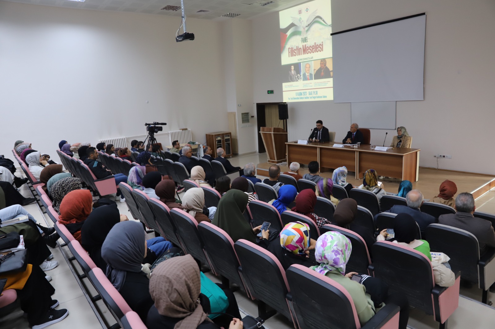 FIRAT ÜNİVERSİTESİ’NDE “FİLİSTİN MESELESİ” KONULU PANEL DÜZENLENDİ
