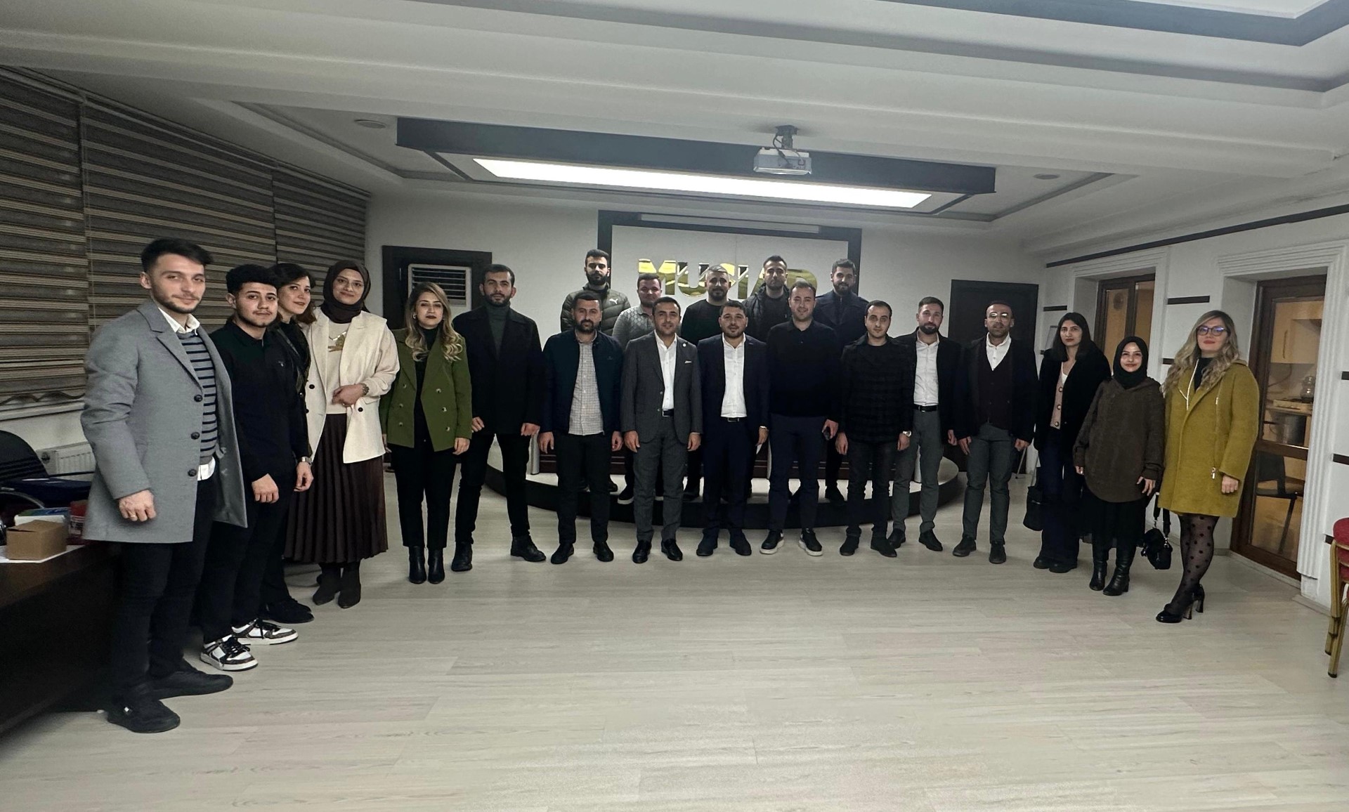 AK Parti Gençlik Kolları, Genç MÜSİAD İle Bir Araya Geldi