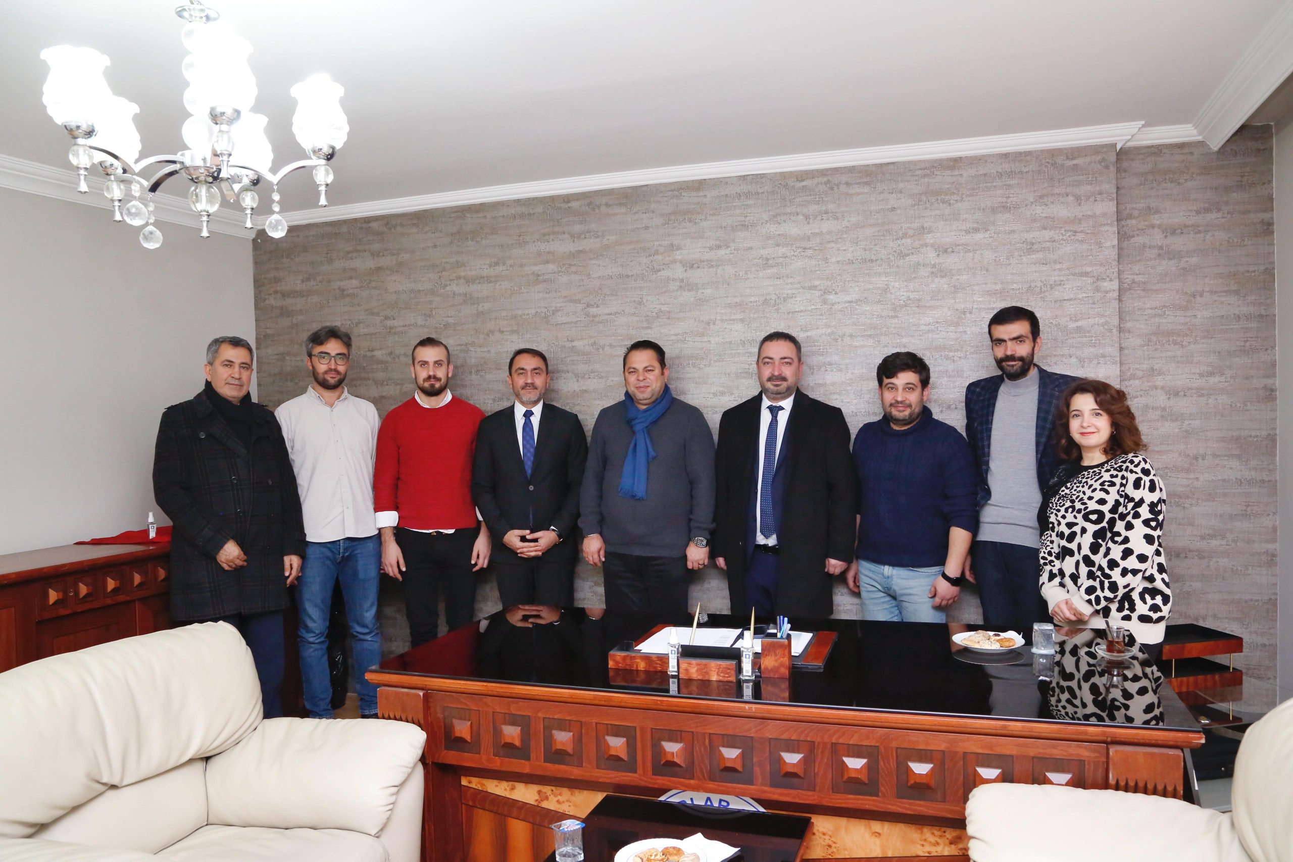 CHP ADAYI DURAN SEÇİM ÇALIŞMALARINI SÜRDÜRÜYOR