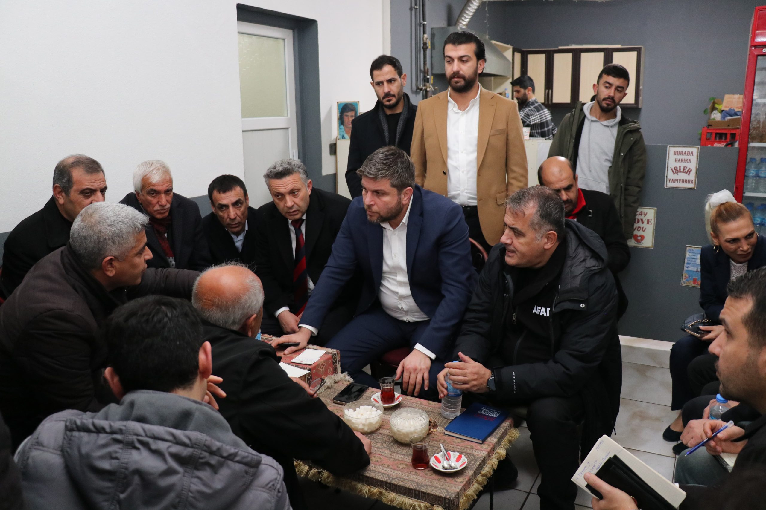 AK Parti Elazığ Milletvekili Mahmut Rıdvan Nazırlı Yazıkonak Beldesi’nde vatandaşlarla biraraya geldi