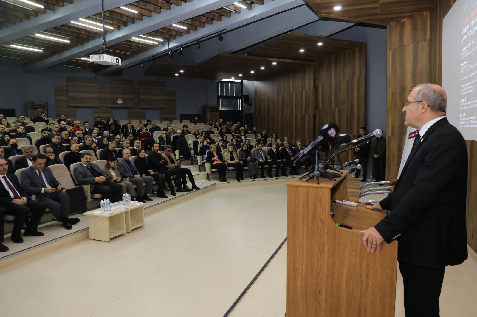 “6 ŞUBAT ASRIN FELAKETİ VE FIRAT ÜNİVERSİTESİ ANMA PROGRAMI” GERÇEKLEŞTİRİLDİ