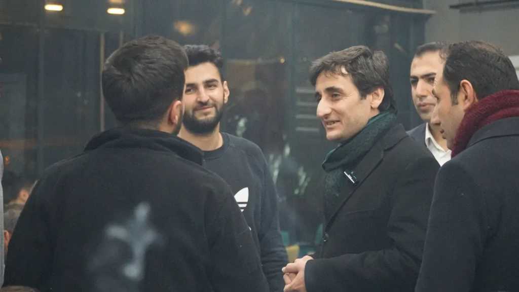 BAŞKAN ADAYI AKIN: ÇIKMIŞ OLDUĞUMUZ YOLCULUK MANEVİ BİR YOLCULUK. TEK DERDİMİZ İNSANLARA FAYDALI OLMAKTIR.