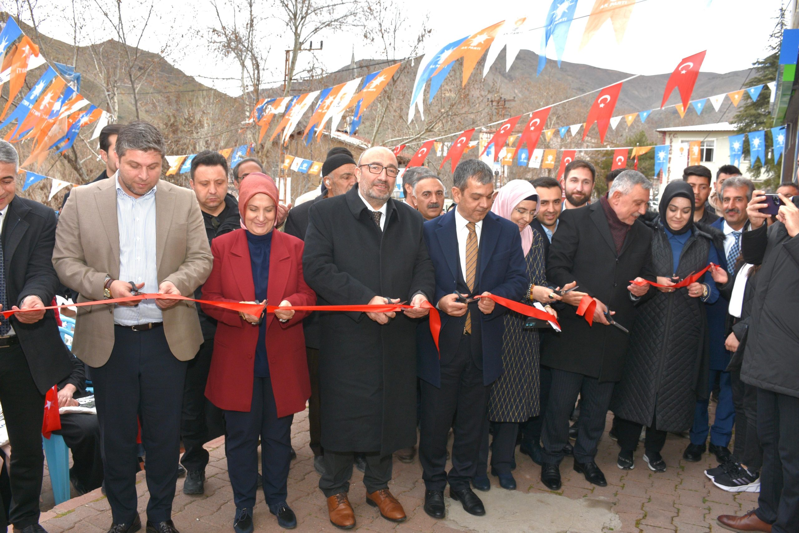 Milletvekili Prof. Dr. Erol Keleş, Keban’da Halkla Buluştu