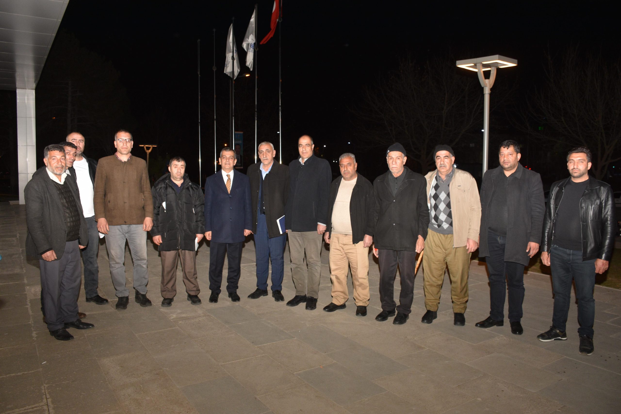 MİLLETVEKİLİ KELEŞ, HAK SAHİPLİĞİ BAŞVURUSU YAPAN VATANDAŞLARLA BİR ARAYA GELDİ.
