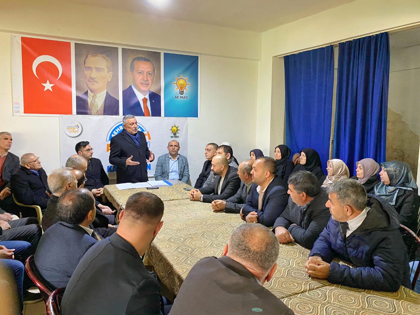BAŞKAN YILDIRIM İLÇELERDE TEMASLARINI SÜRDÜRÜYOR